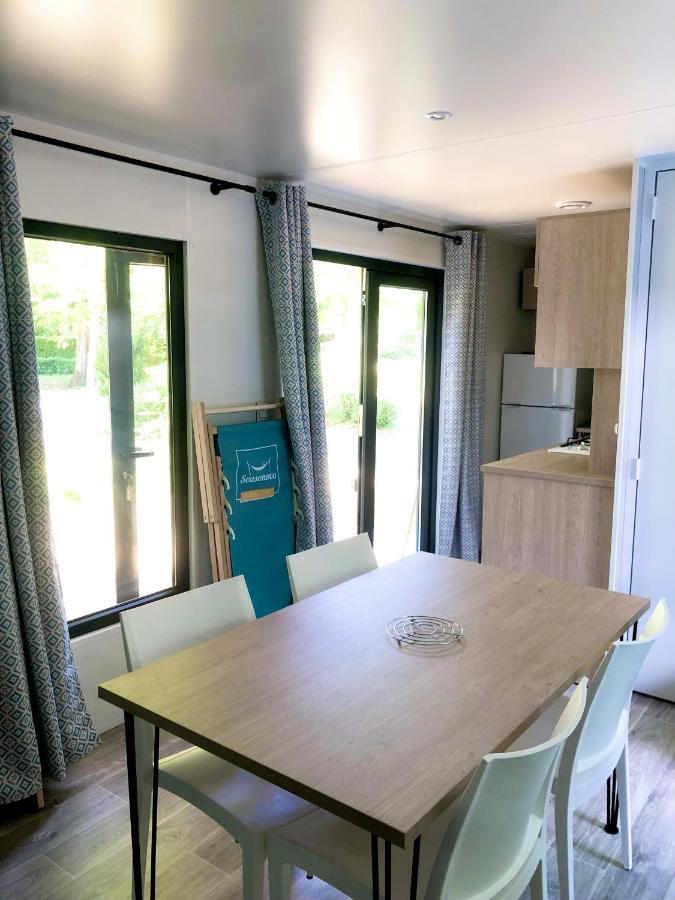 Camping Etang Des Bois Vieilles-Maisons-sur-Joudry Exteriör bild